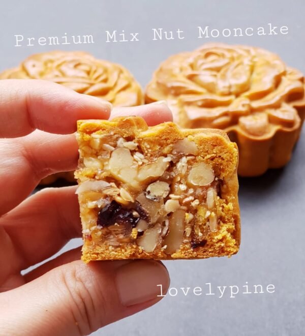 Mix Nut Mooncake - Premium Edition - Image 3